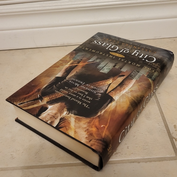 1st Issue of The Mortal Instruments Vol: 3 City of Glass by Cassandra Clare - Picture 4 of 8
